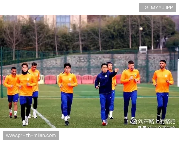 球员在国家队训练中被专业团队关注体能指标，球员就应该在